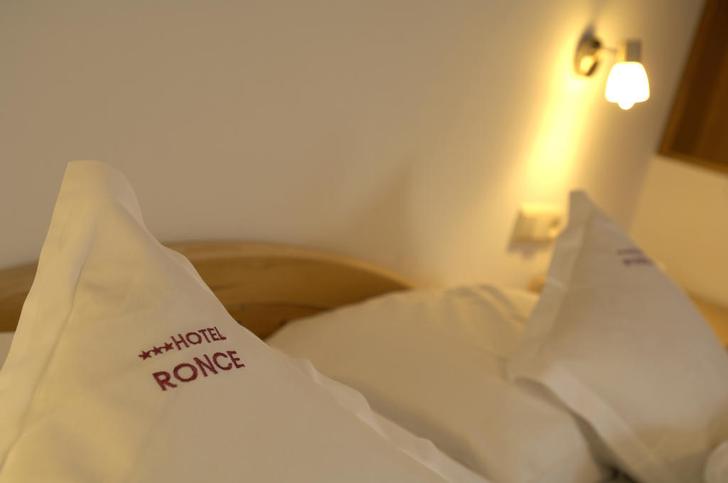 Hotel Ronce 오르띠세이 외부 사진